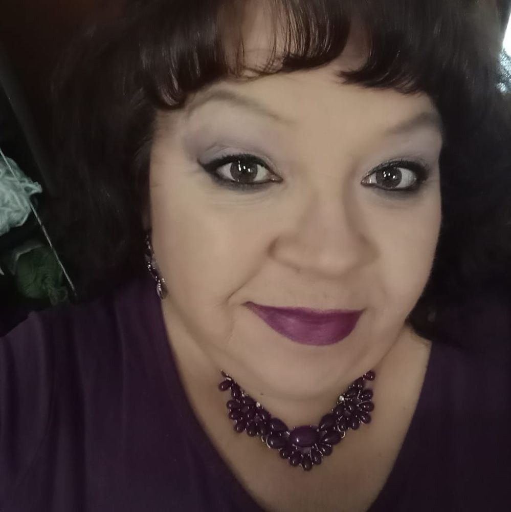 Meet your Posher, Elaine